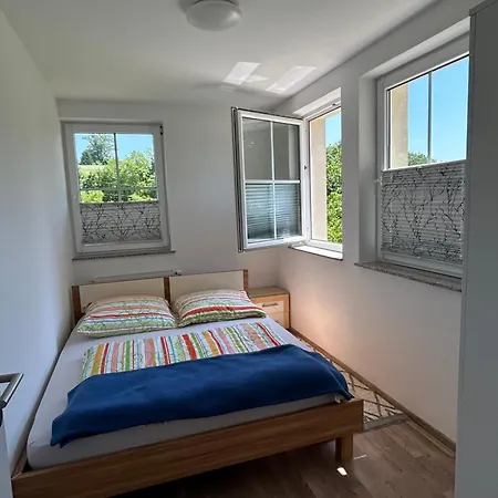 Hanna Apartman *